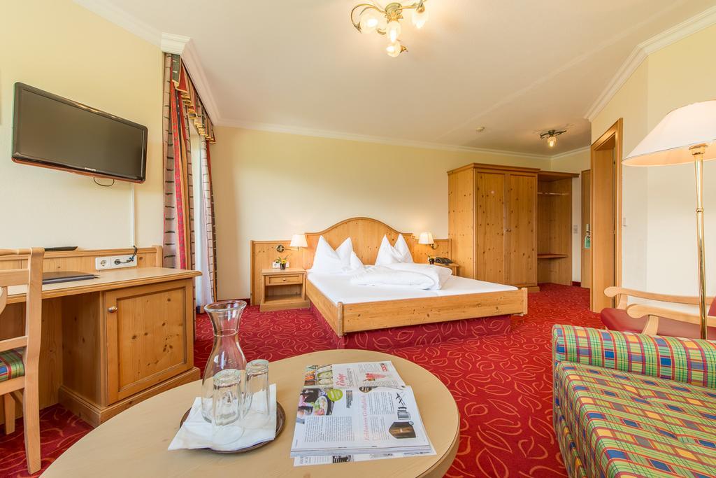 Hotel Jaegerhof Kolsassberg Bagian luar foto
